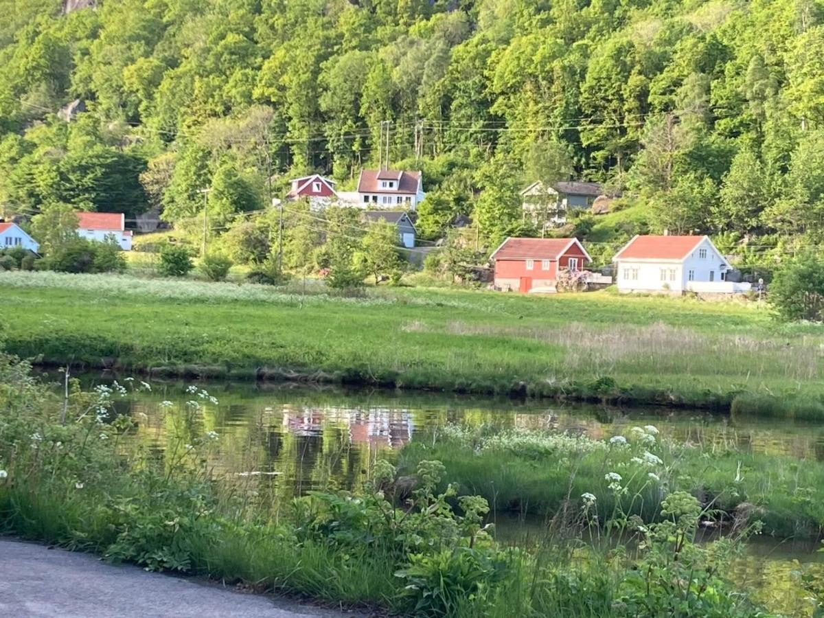 Anneks I Naturskjonne Gitlevag Lyngdal Buitenkant foto